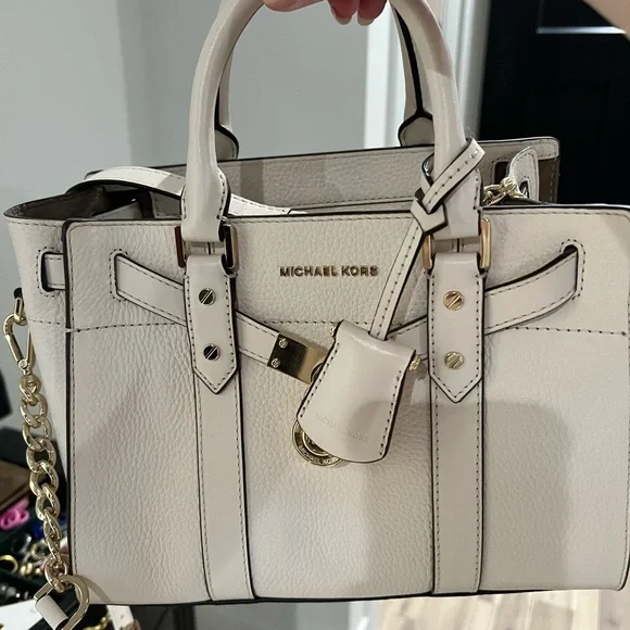 Michael Kors Cream Shoulder Bag - Picture 4 of 4